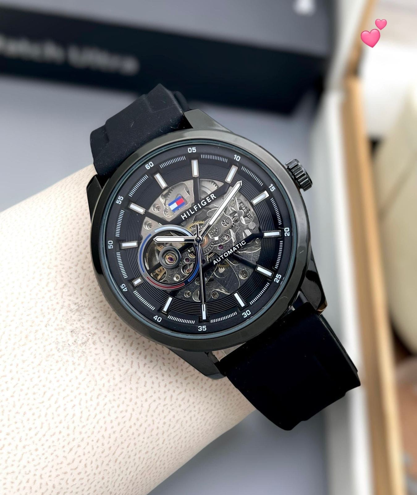 Tommy Hilfiger – Modern Automatic for Men